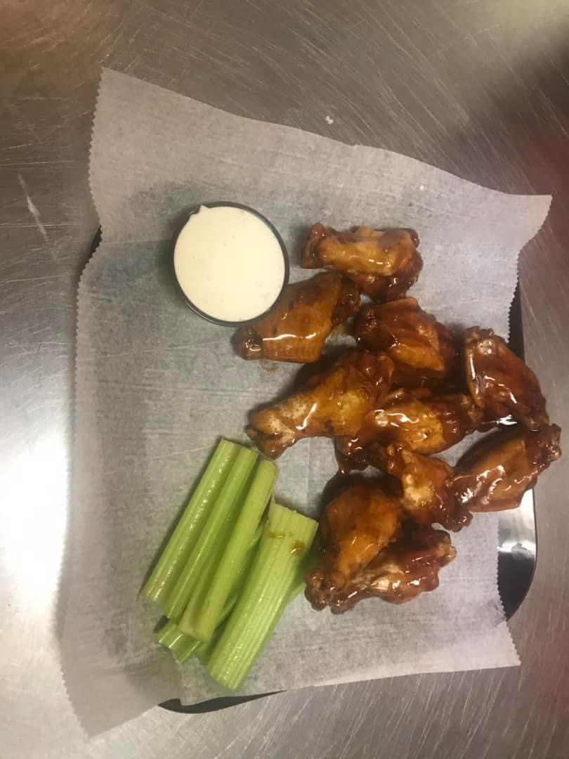 Order 10 pc chicken wings food online from Fabulous Pizza store, Valdosta on bringmethat.com