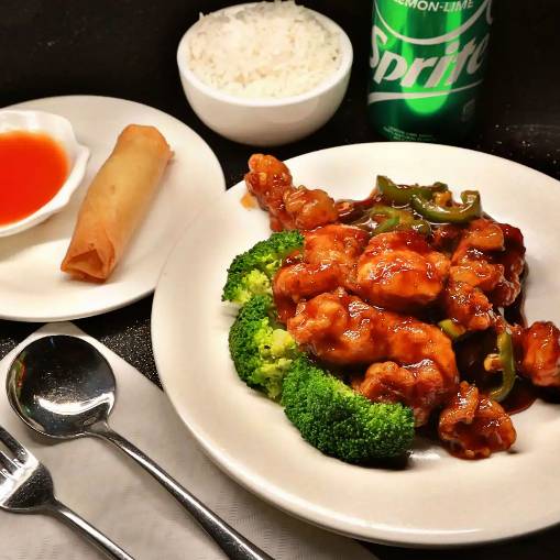 Order General Tso's Chicken food online from Hunan's store, Houston on bringmethat.com