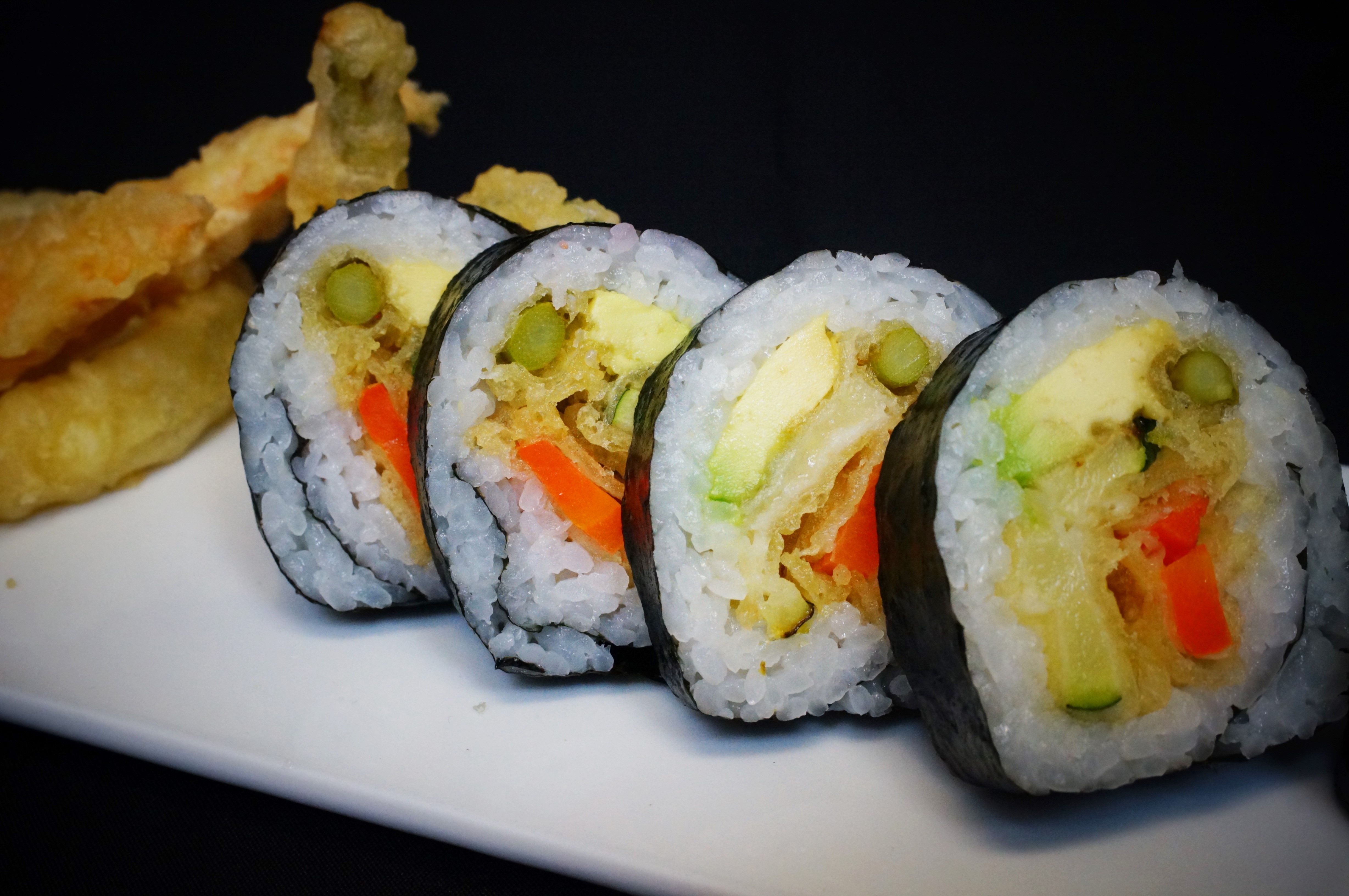 Order Vegetable Tempura Roll food online from Sakura Sushi And Grill store, Albuquerque on bringmethat.com