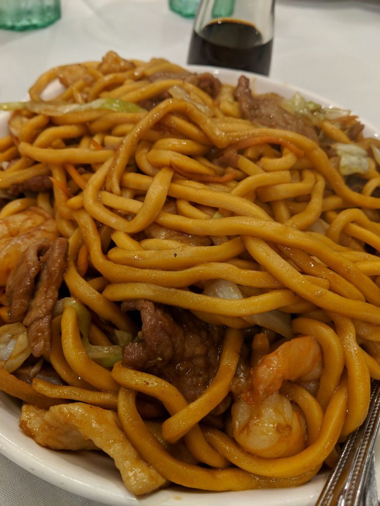 Order House Special Lo Mein food online from Golden Island store, San Diego on bringmethat.com