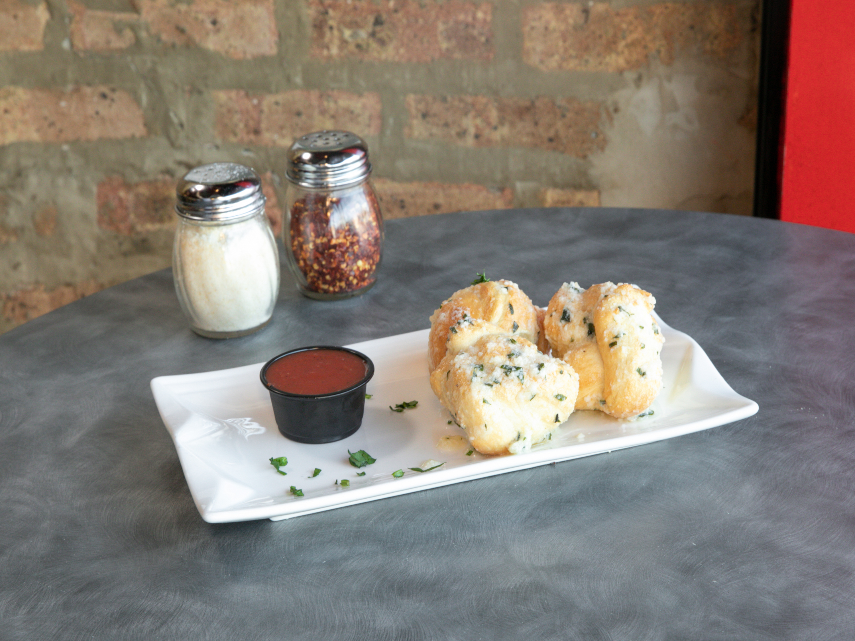 Order Garlic Knots food online from Si-Pie Pizzeria store, Chicago on bringmethat.com