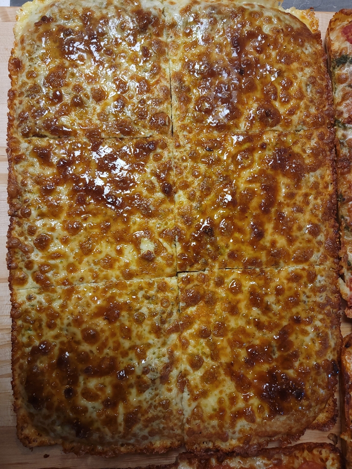 Order Detroit Cheese Pizza food online from Pizzeria Bardea store, Wilmington on bringmethat.com