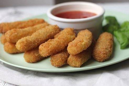 Order Mozzarella cheese sticks (8) food online from Fumanlou Chinese Restaurant store, Philadelphia on bringmethat.com