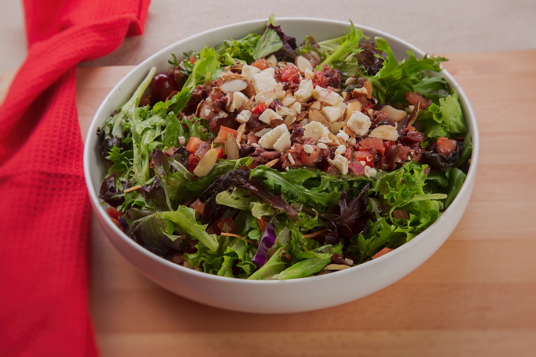 Order Family Side Salad for 4 food online from Fresh To Order - Cumberland Mall store, Atlanta on bringmethat.com