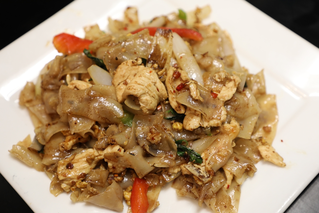 Order Drunken Noodle food online from Cook On Thai store, Chino Hills on bringmethat.com