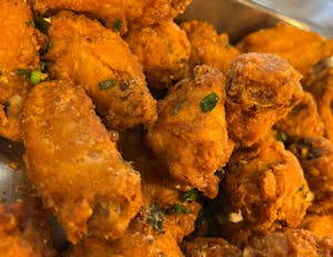 Order Garlic Wings (30 Pieces) (Party Tray) food online from Great Wall Express store, San Diego on bringmethat.com
