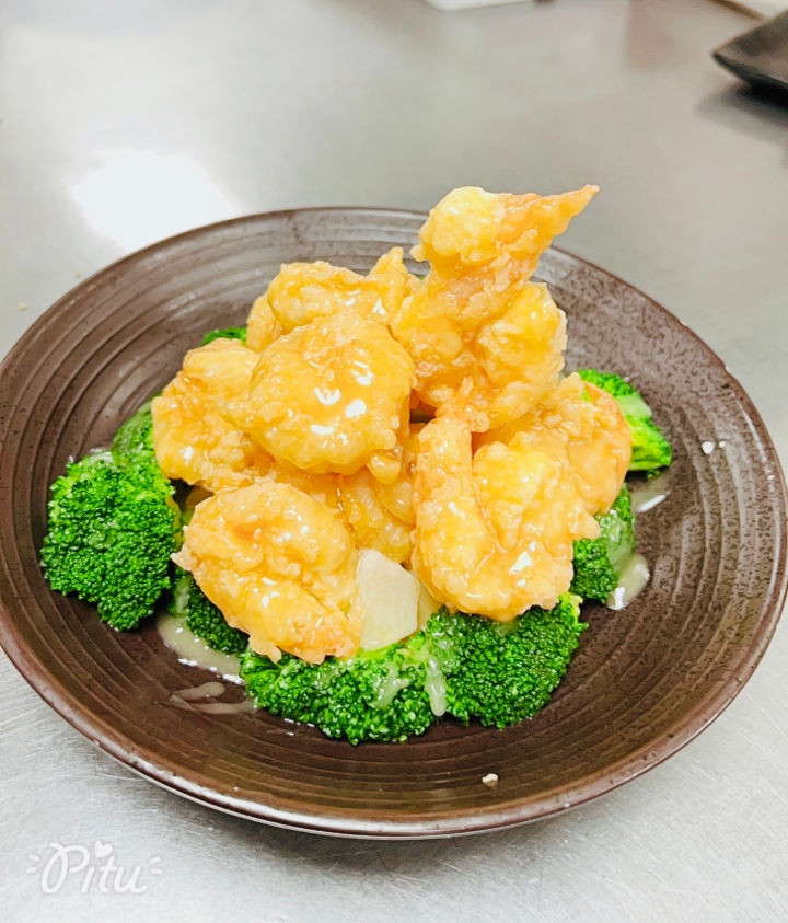 Order PINEAPPLE SHRIMP 菠萝虾 food online from Wok and Roll Restaurant(H St) store, Washington on bringmethat.com