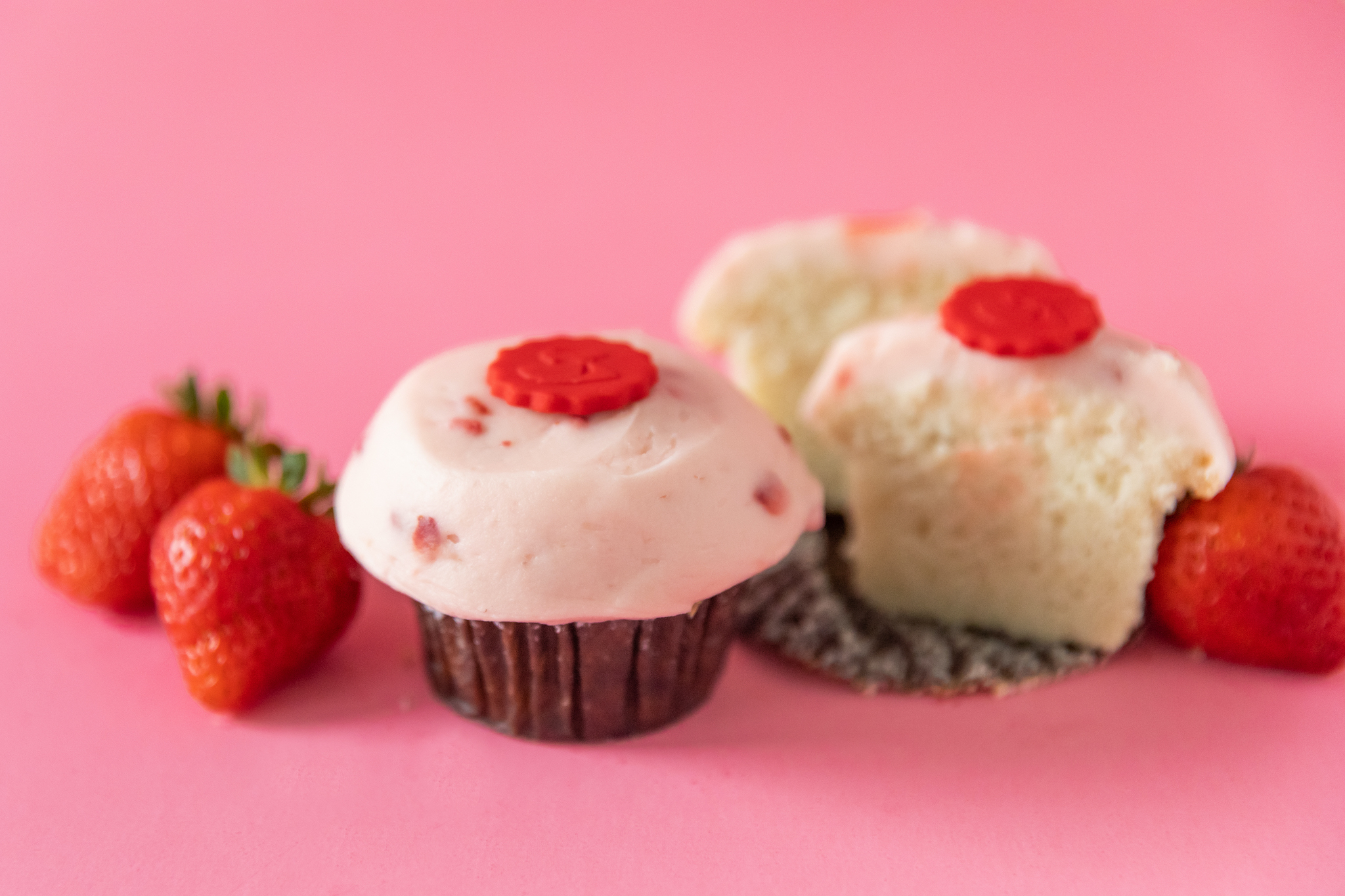 Order Skinny Strawberries and Cream food online from Crave Cupcakes store, Houston on bringmethat.com