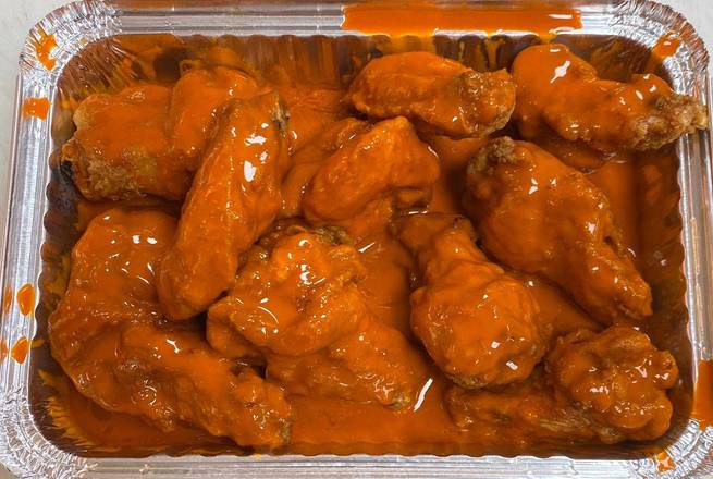 Order 6 Pieces Buffalo Wings  food online from New York Fried Chicken store, Woodbridge Township on bringmethat.com