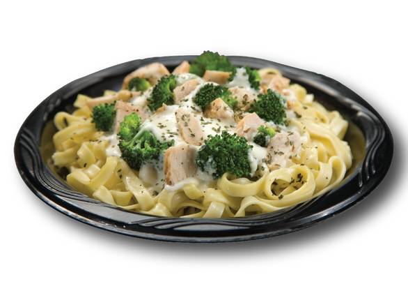 Order Fettuccine with Alfredo Sauce, Chicken and Steamed Broccoli food online from Rocky Rococo store, Brooklyn Park on bringmethat.com