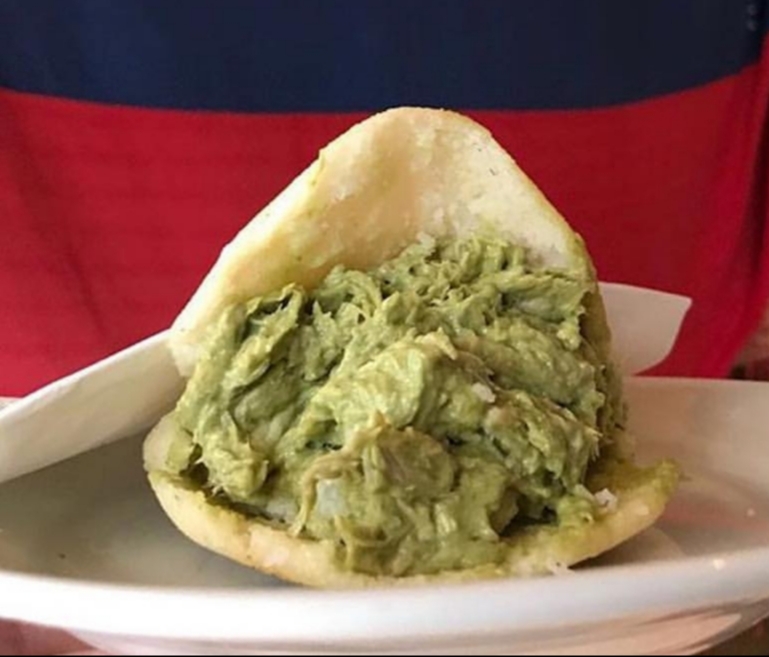 Order Reina Arepa food online from Arepas Grill 21-19 Broadway Ave store, Astoria on bringmethat.com