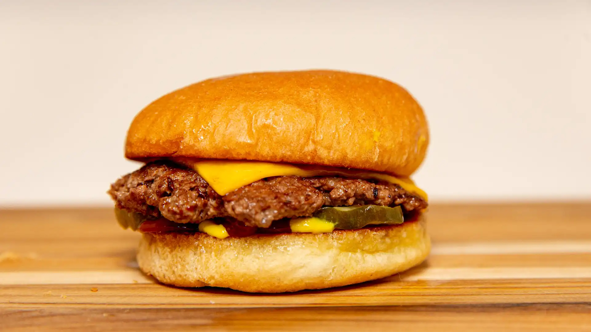 Order Jr. Cheeseburger food online from Burger 81 store, Bay City on bringmethat.com