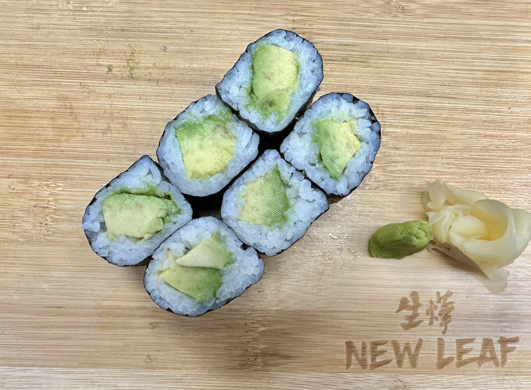 Order Avocado Roll food online from New Leaf Chinese & Japanese Cuisine store, Philadelphia on bringmethat.com