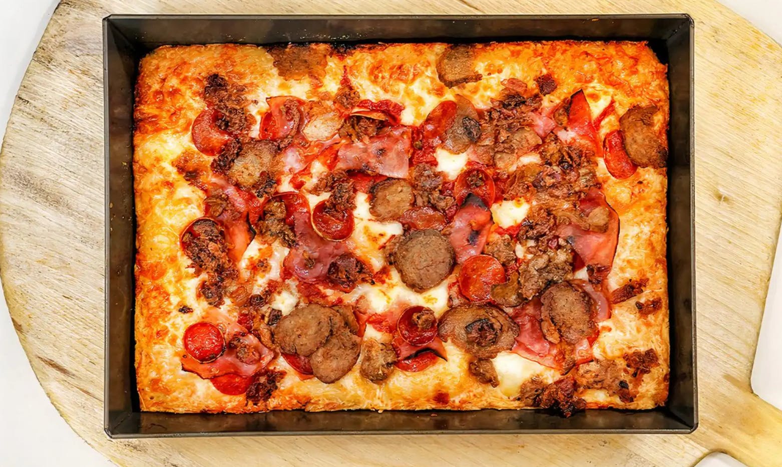Order Motown Meat Lover Detroit Style Pizza - 10''x14'' food online from Breakfast Pizza store, San Francisco on bringmethat.com