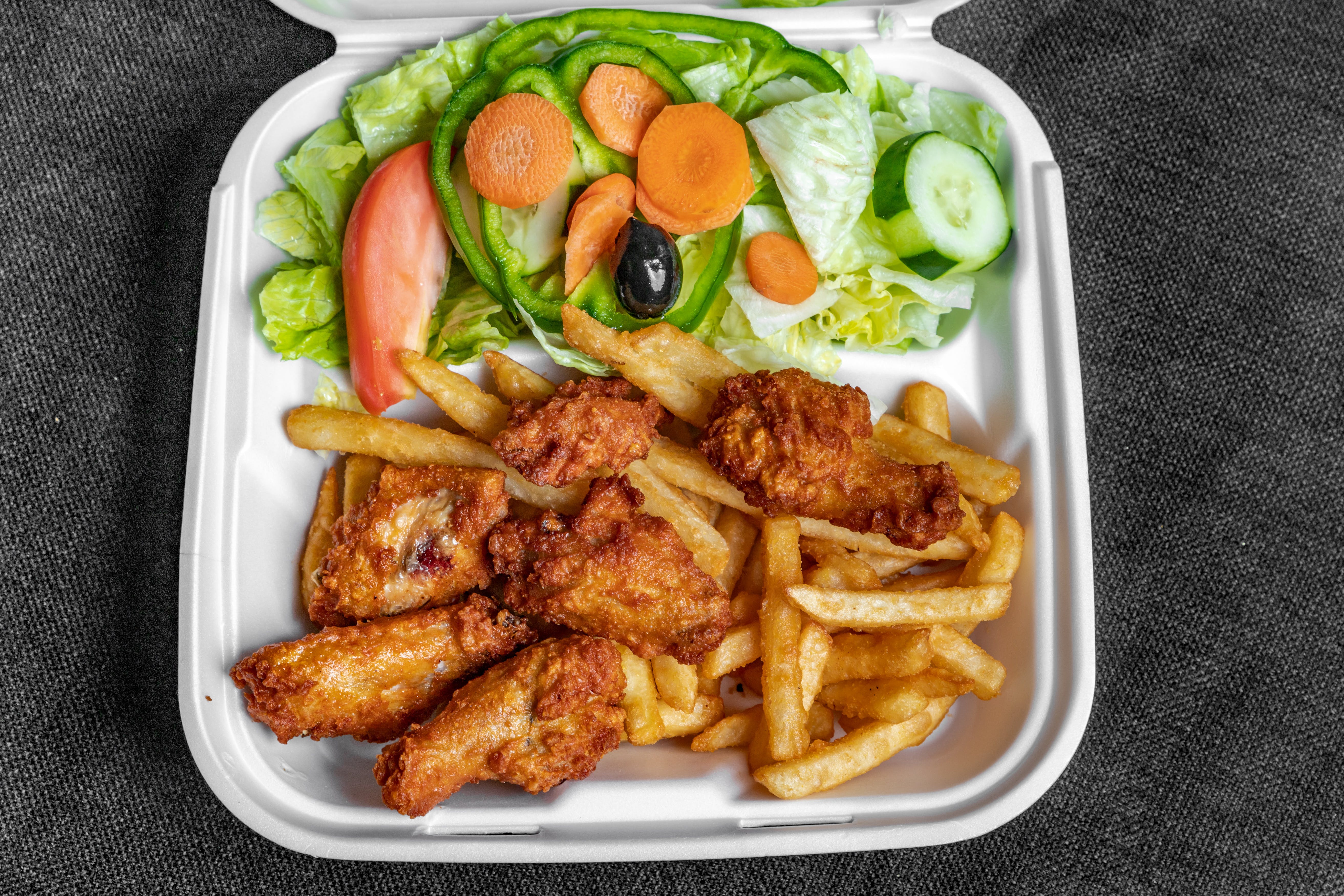 Order Chicken Wings Dinner - Dinner food online from Primos restaurant store, Boston on bringmethat.com
