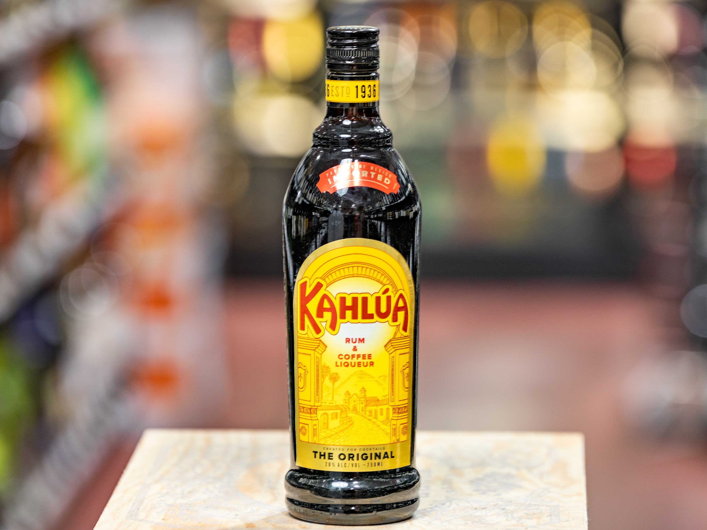 Order Kahlua, 750 ml. Liqueur food online from Armenetti Town Liquor Inc store, Chicago on bringmethat.com