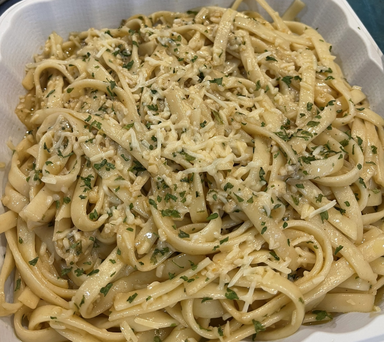 Order Garlic Noodles food online from Solid Rock Cafe store, Antioch on bringmethat.com