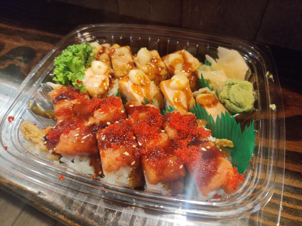Order Red Dragon Roll food online from Simply Sushi & Co. store, Northbrook on bringmethat.com
