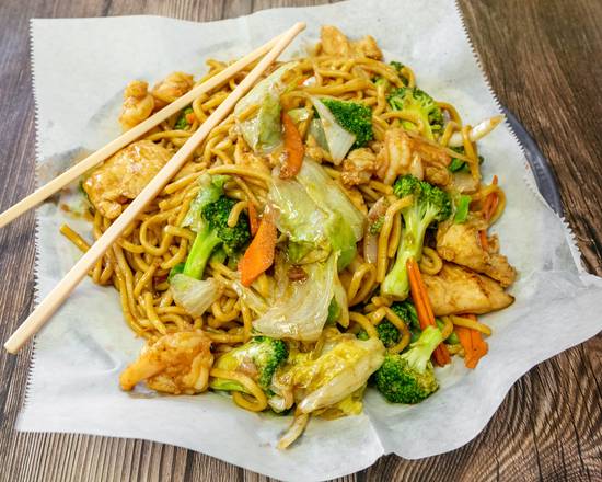 Order Lo Mein (Regular) food online from Wings & Philly store, Gainesville on bringmethat.com