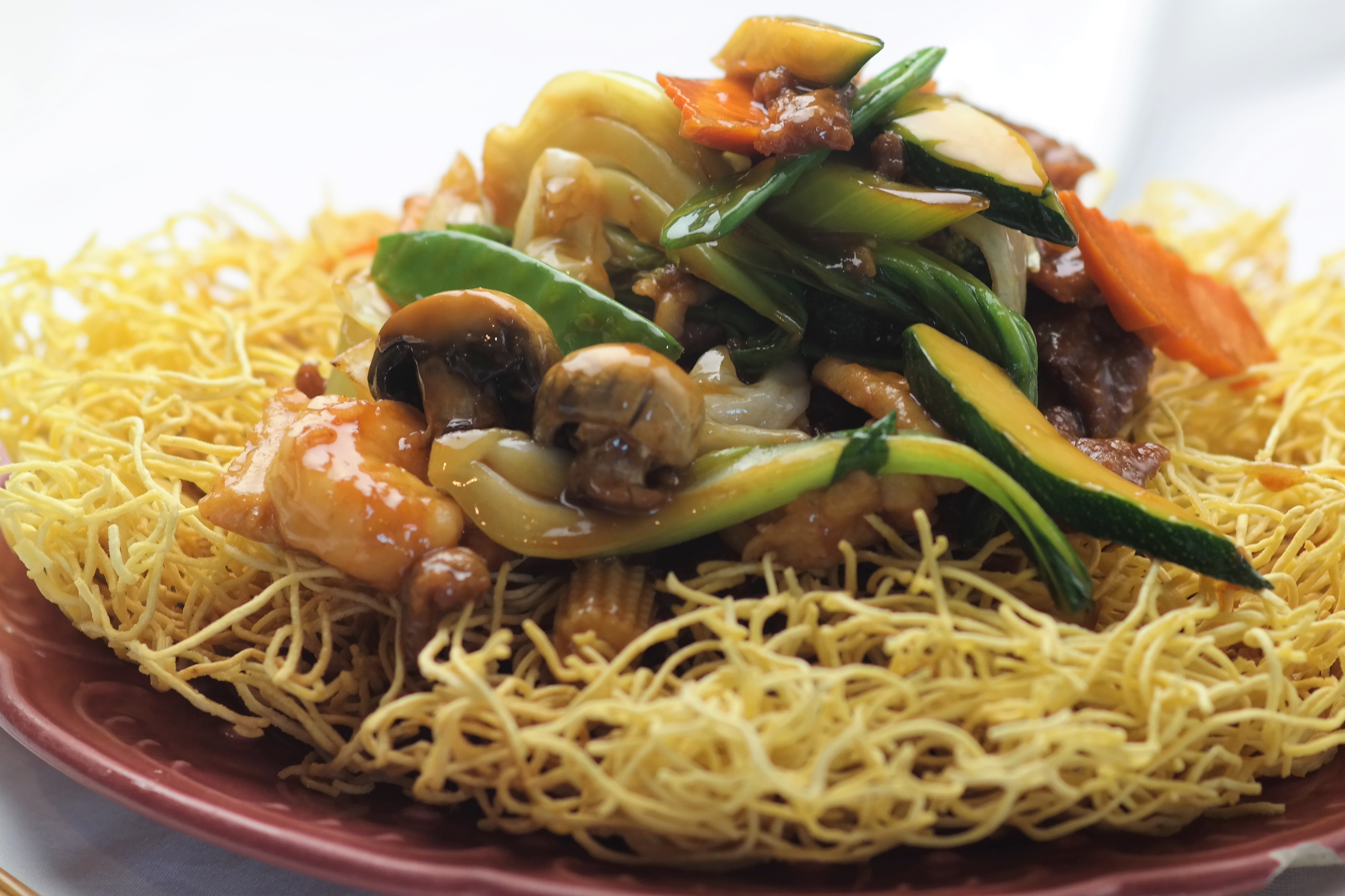 Order 8. House Pan Fried Noodle food online from Jasmine Garden Chinese restaurant store, Riverside on bringmethat.com
