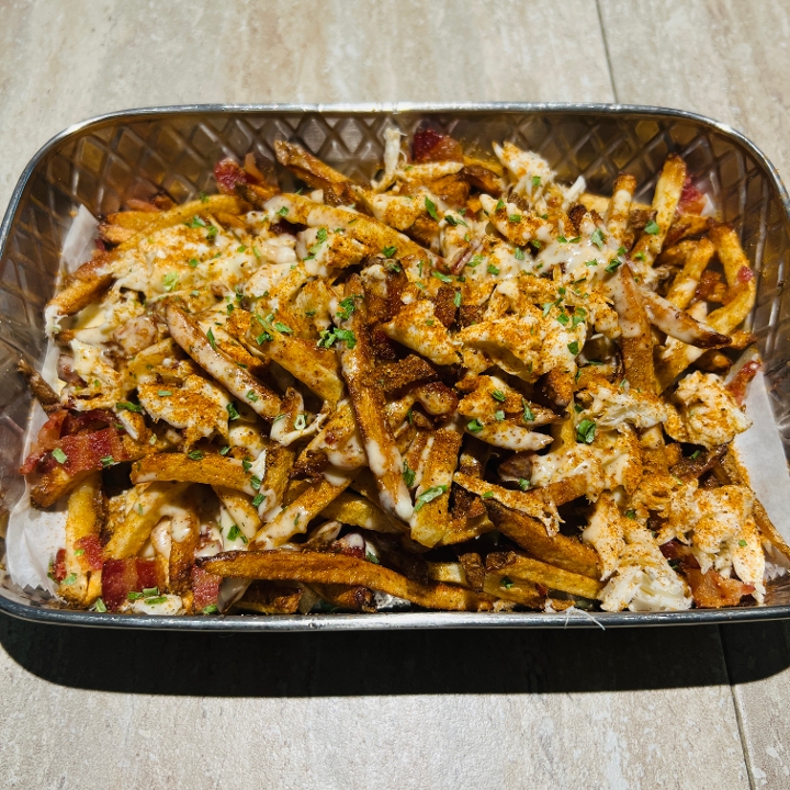 Order Fat Crab Fries food online from The Fat Tomato Italian Bistro store, West Berlin on bringmethat.com