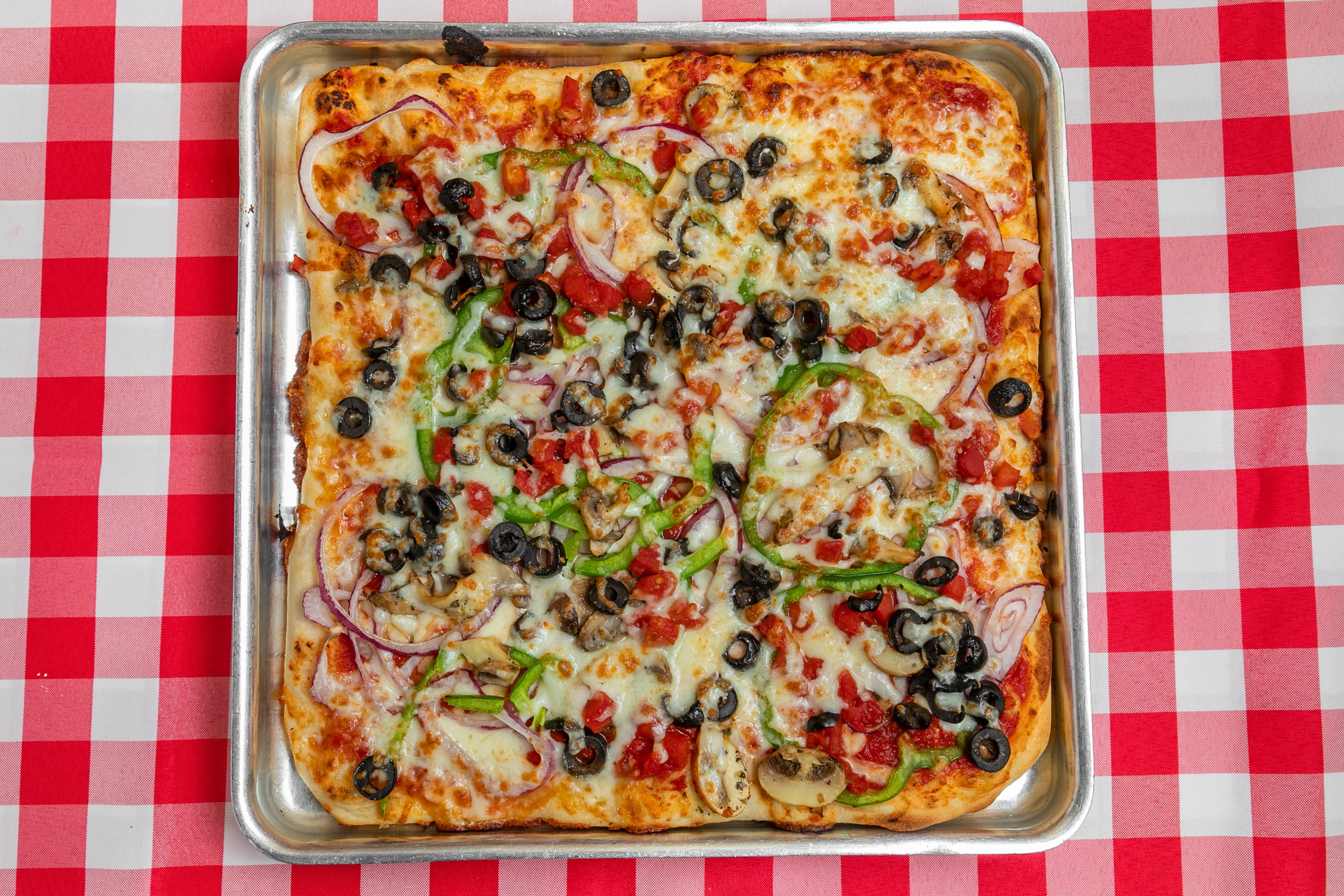 Order Veggie Pizza - 8 Slice food online from Deroma's Pizza store, Pawleys Island on bringmethat.com