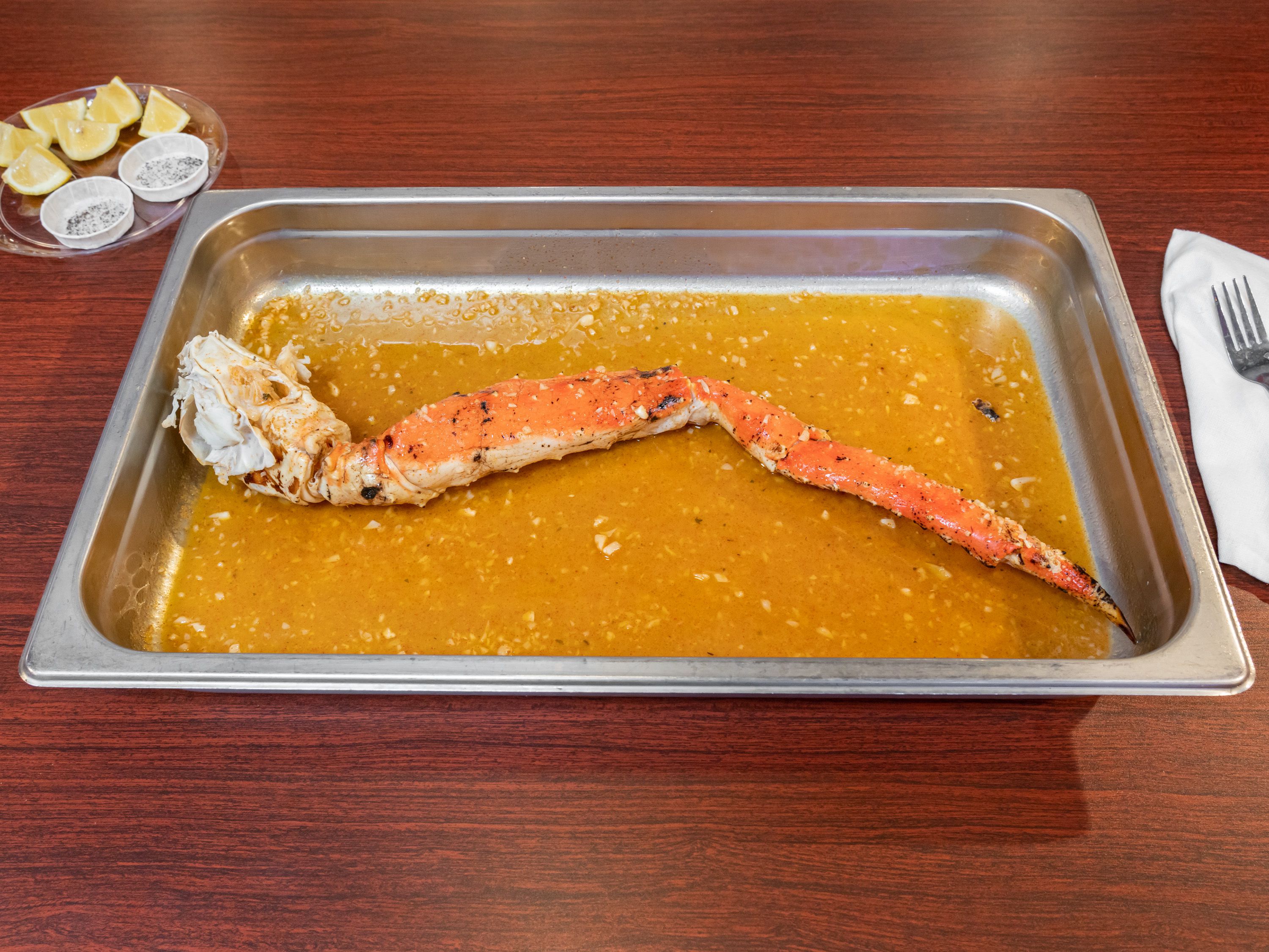 Order 1 lb. King Crab food online from Fried Or Boiled Seafood Fusion store, Fresno on bringmethat.com
