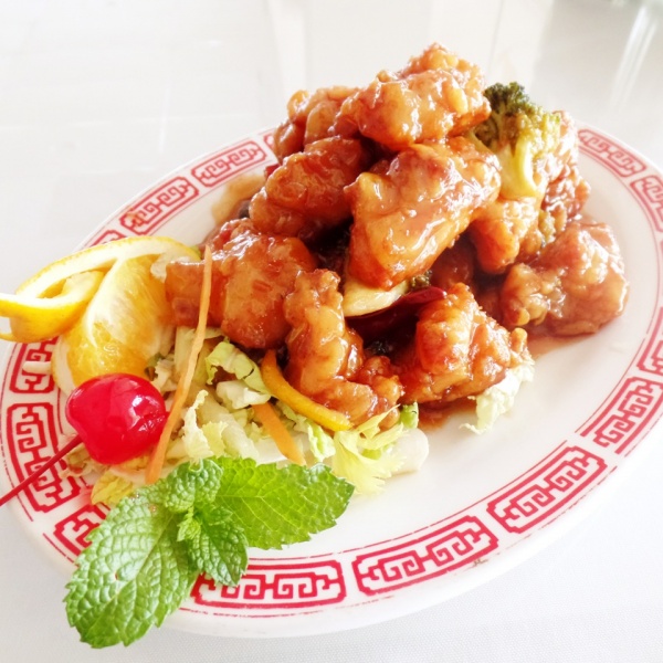 Order 58. Orange Chicken food online from Oriental Express store, Old Forge on bringmethat.com