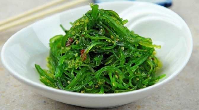 Order Seaweed Salad 凉拌海带 food online from Vivi Cafe store, Quincy on bringmethat.com