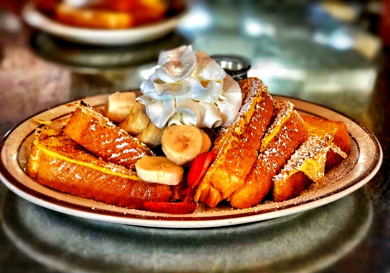 Order French Toast food online from Eat'n Park store, Burbank on bringmethat.com