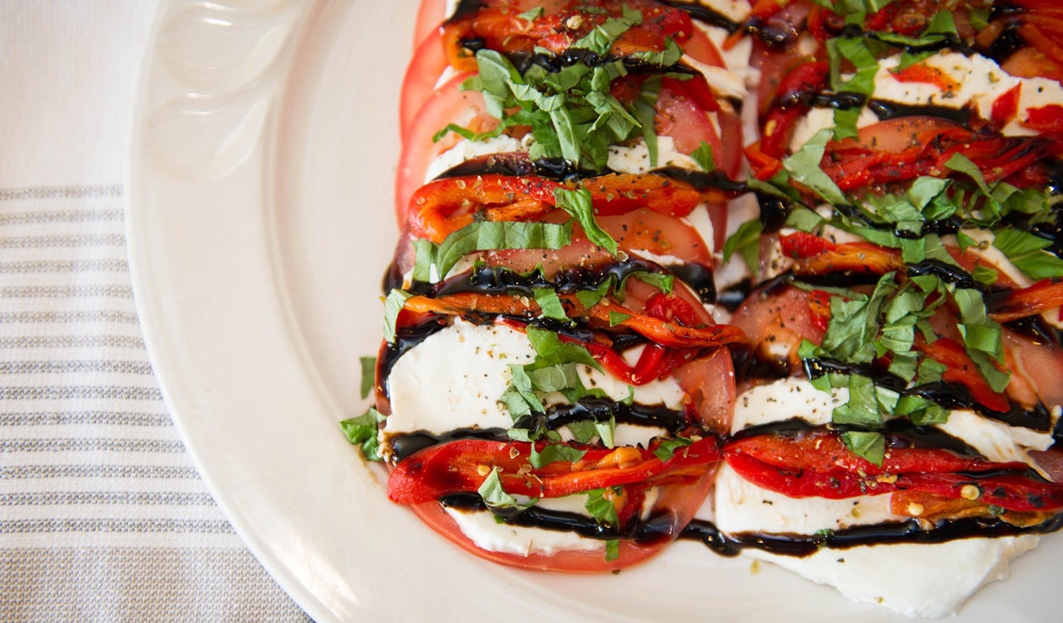 Order Mozzarella Caprese - Appetizer food online from Pies Place store, Bayville on bringmethat.com