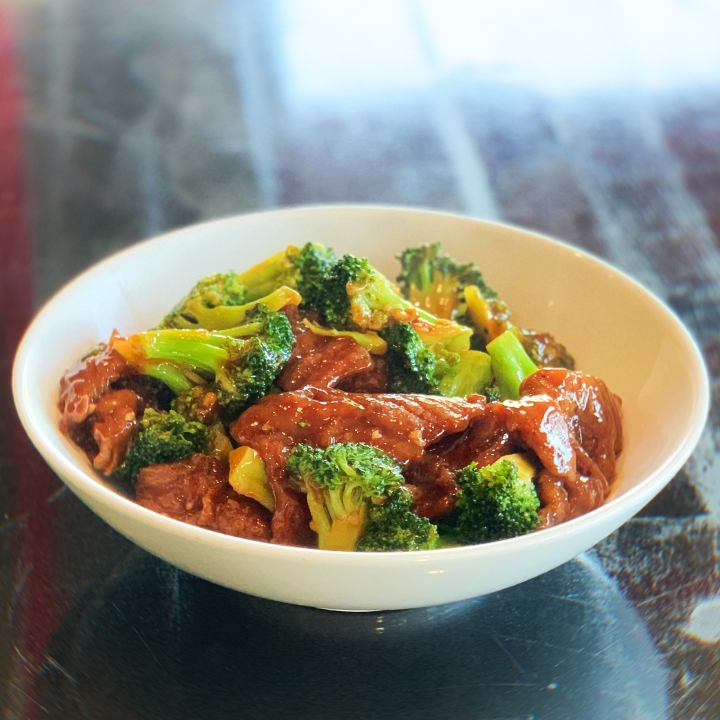 Order Beef with Broccoli food online from Kung Pao China Bistro store, West Hollywood on bringmethat.com