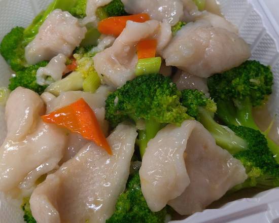 Order Fish Fillets with Broccoli food online from Panda Garden store, Long Beach on bringmethat.com