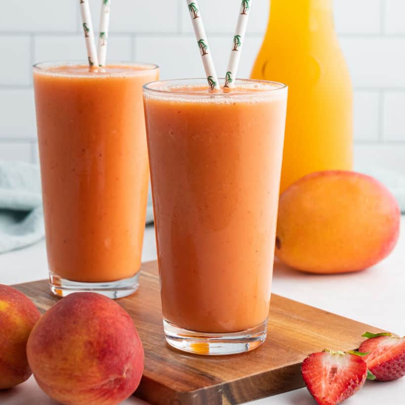 Order Citrus Smoothie food online from Cafe Deli-Cious store, New York on bringmethat.com