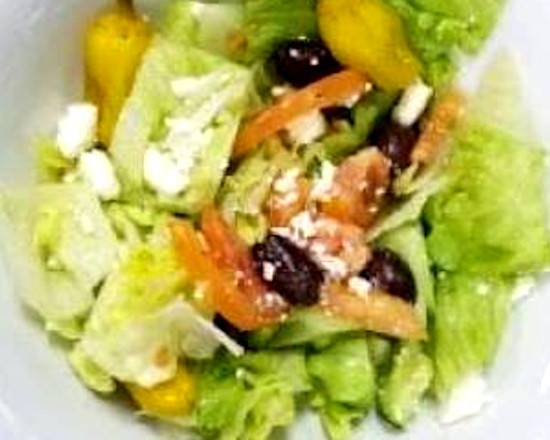 Order Garden Salad food online from Divano's Pizzeria store, Town of Garner on bringmethat.com