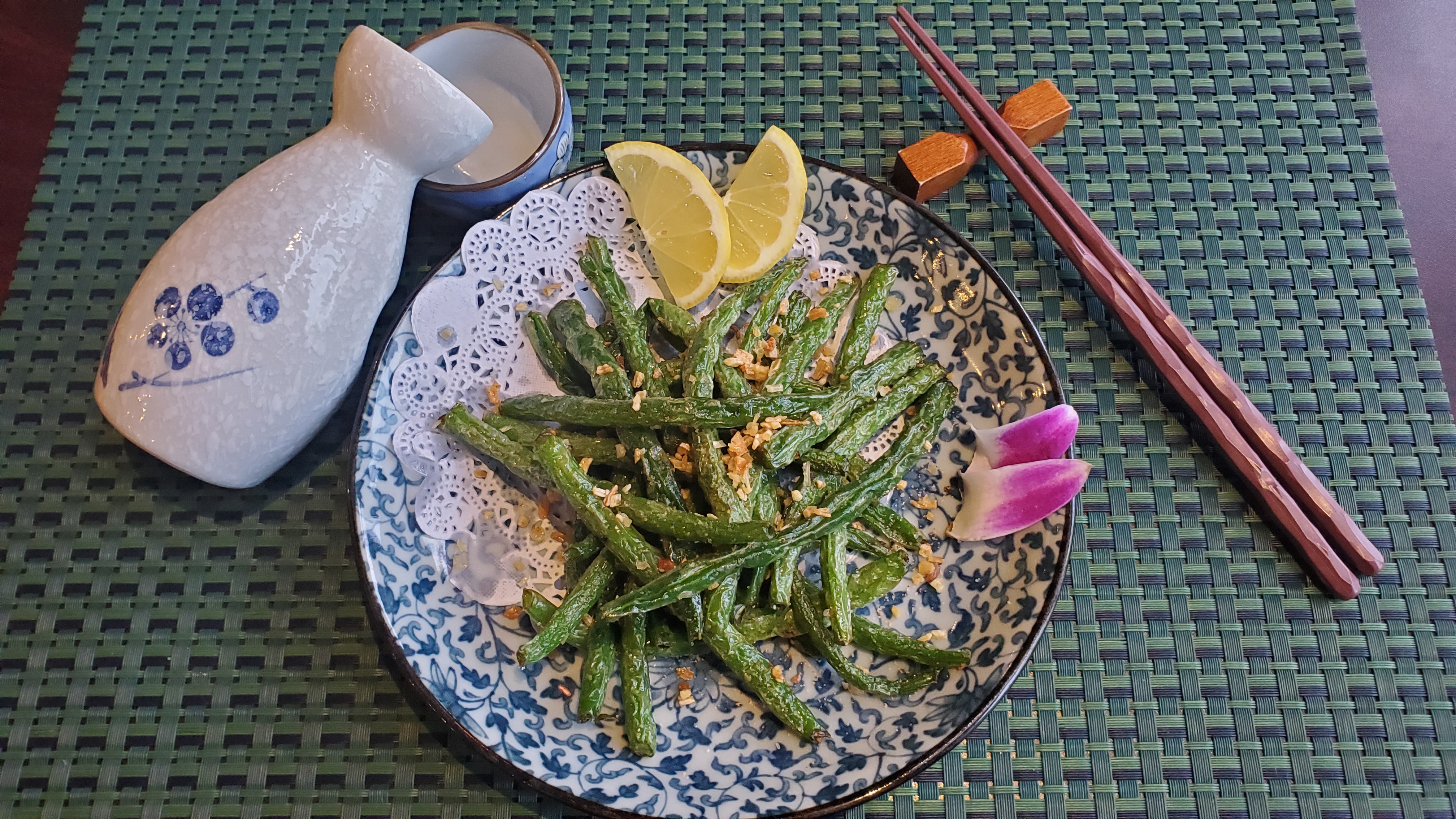 Order Garlic Green Beans food online from Tsui Sushi Bar store, Seattle on bringmethat.com