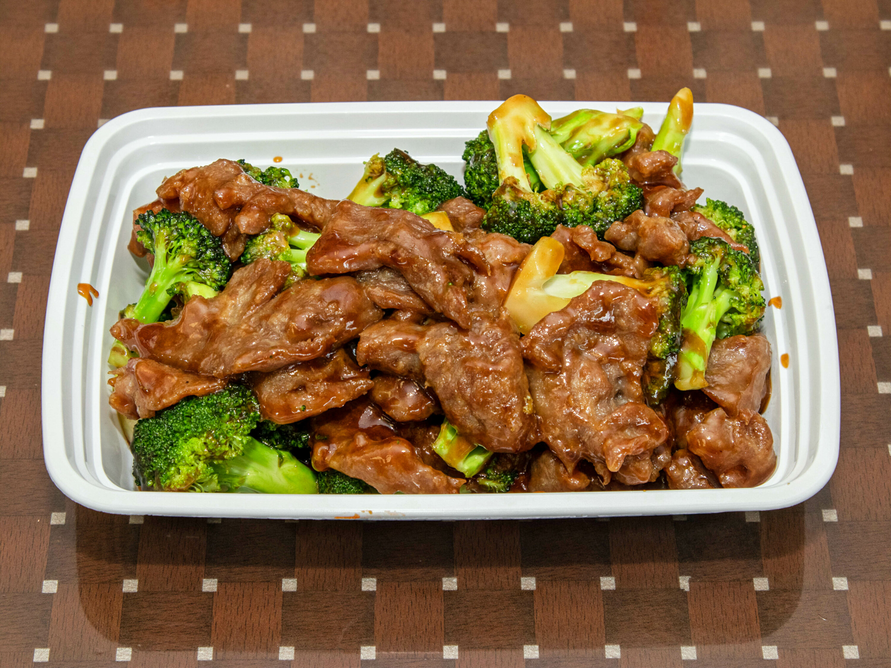 Order 74. Beef with Broccoli food online from China Garden store, Dover on bringmethat.com