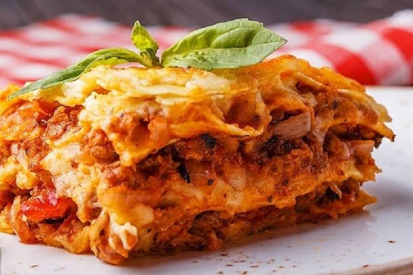 Order Lasagna - Dinner food online from Villa Pizza store, Grand Rapids on bringmethat.com