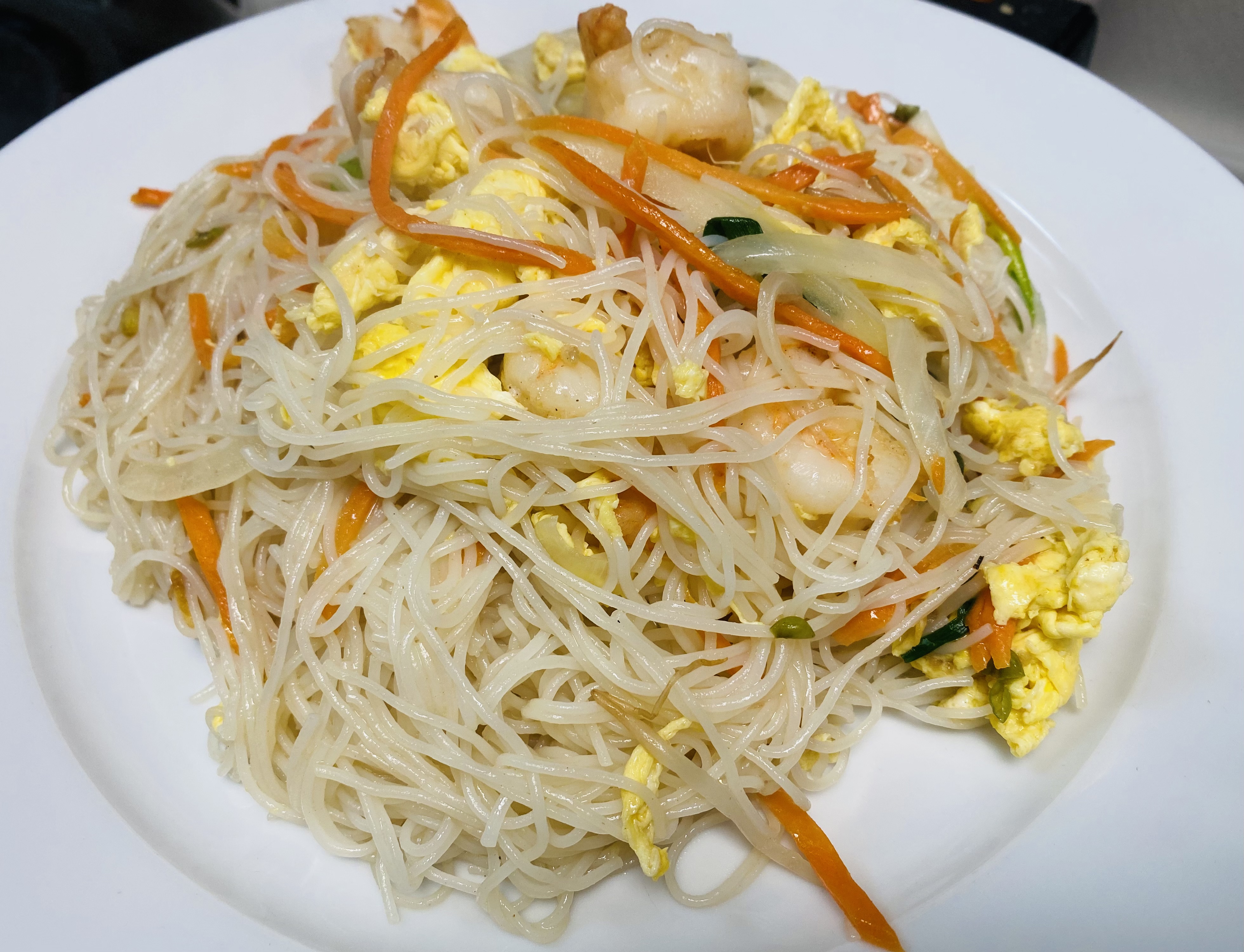 Order Rice Noodles food online from Kissho Asian Bistro & Sushi bar store, Columbus on bringmethat.com