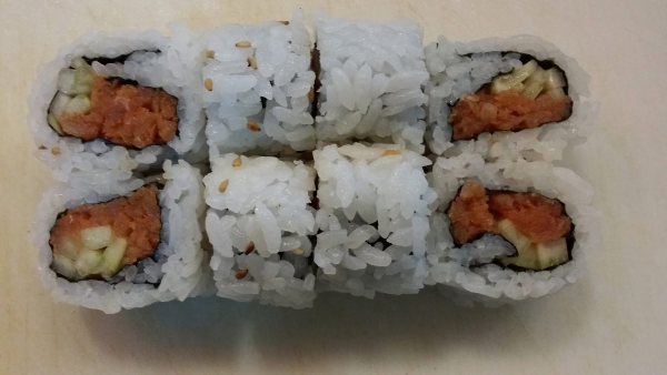 Order Spicy Tuna Roll food online from Kobe Restaurant store, Bellevue on bringmethat.com