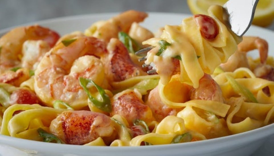 Order Lobster & Shrimp Fettuccine - Pasta food online from Brio Tuscan Grille store, Dayton on bringmethat.com