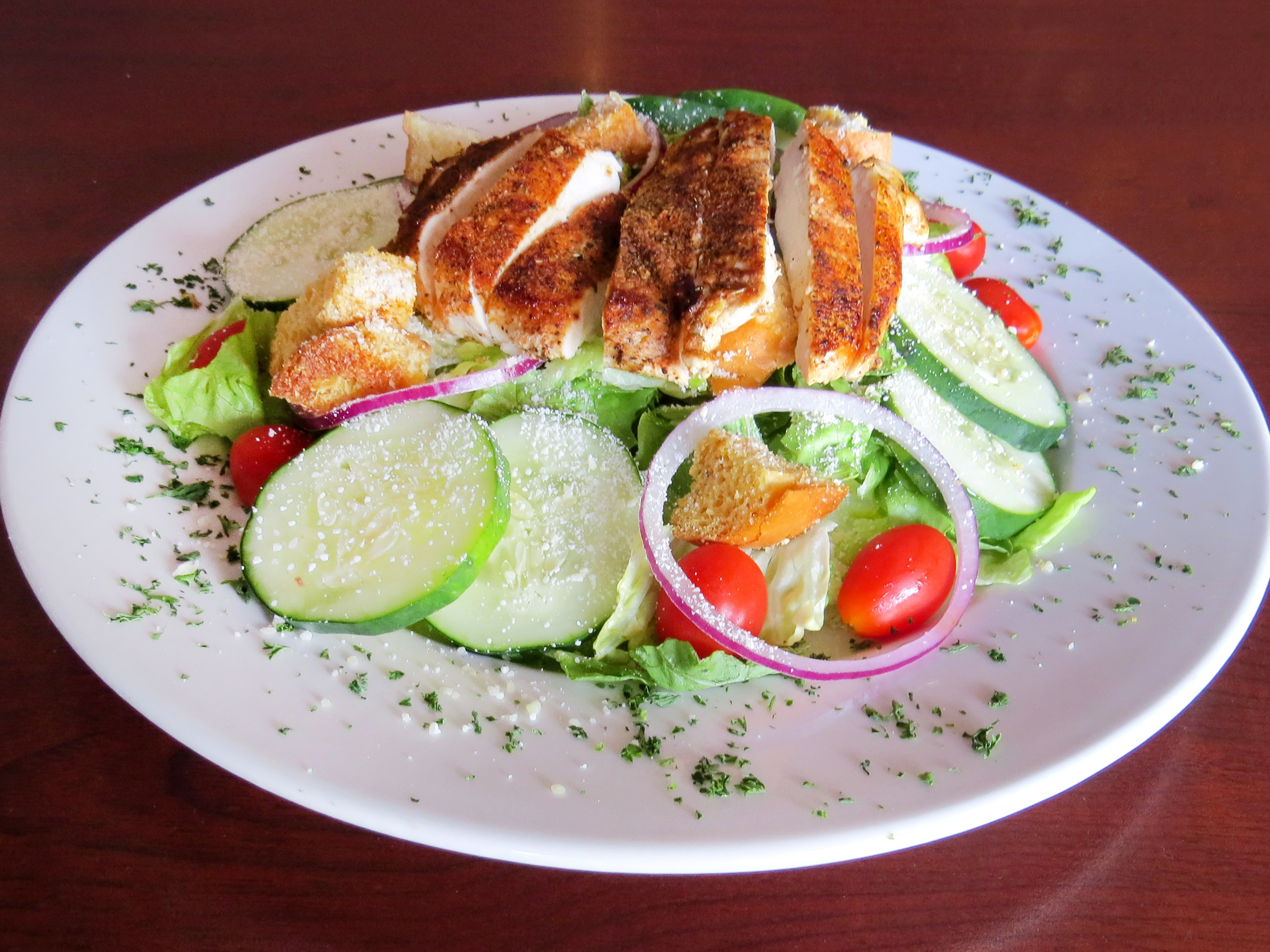 Order Grilled Chicken Salad food online from Coach Bottleshop & Grille store, Pittsburgh on bringmethat.com