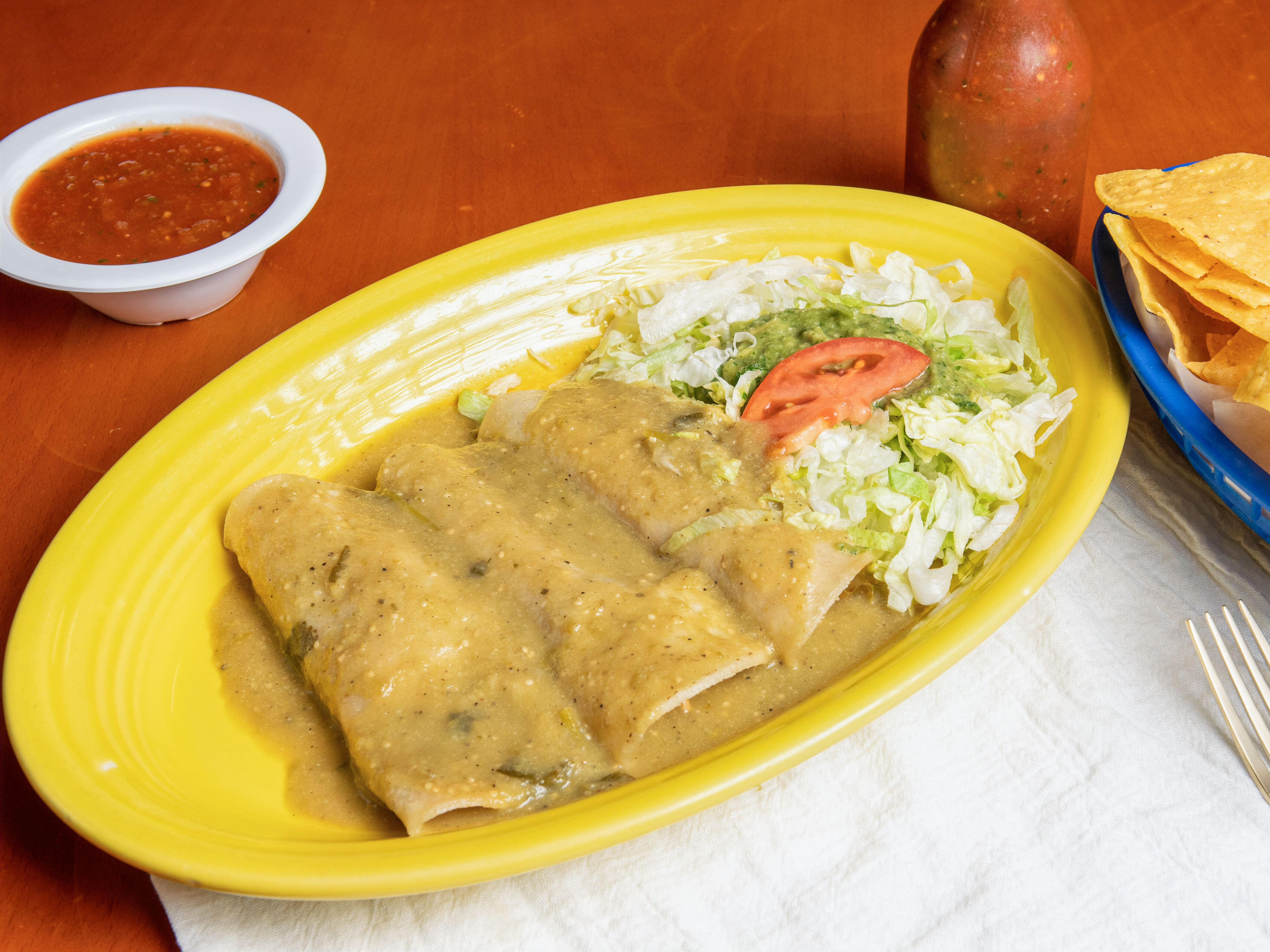 Order  Salsa Verde food online from Los Gallos Mexican Grill store, Rochester on bringmethat.com