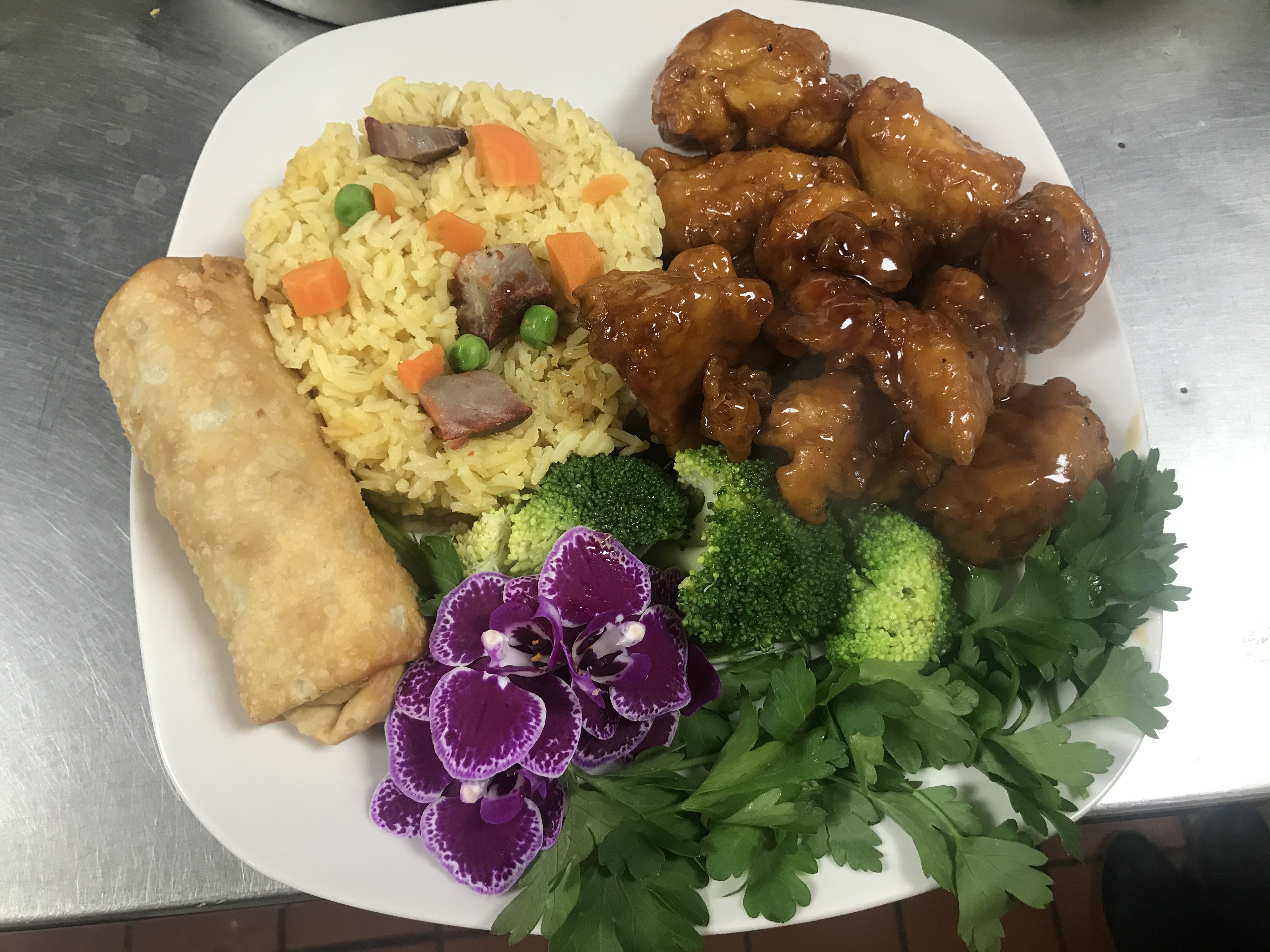 Order General Tso's Chicken Special Combo food online from China King store, Huntington on bringmethat.com