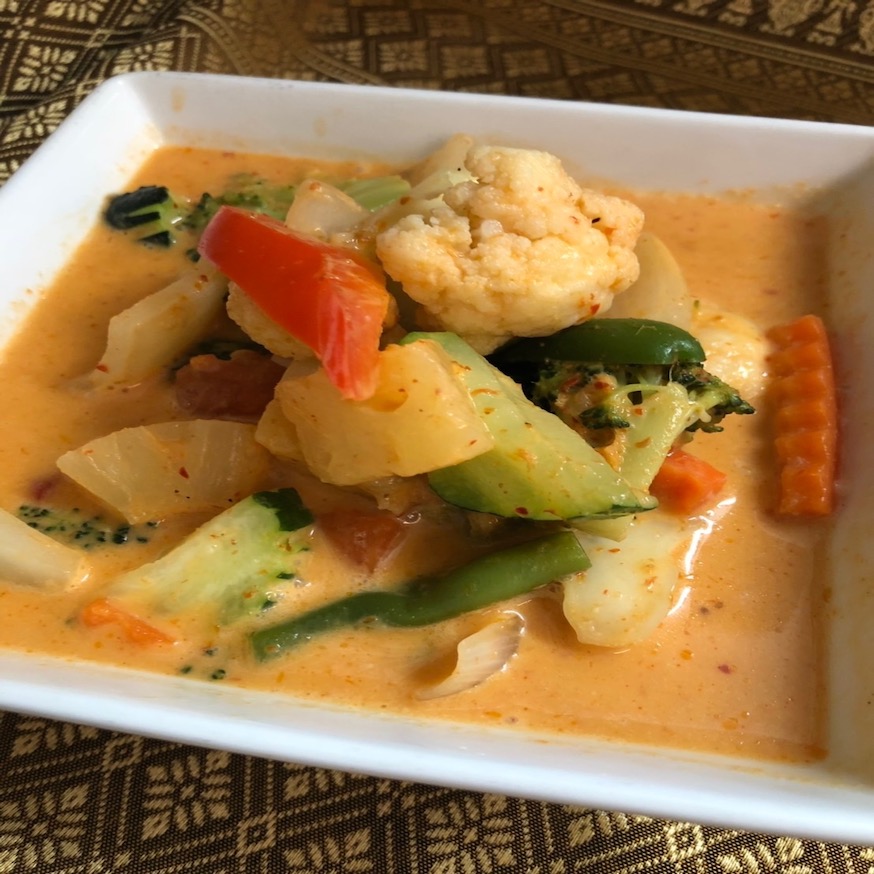 Order Pineapple Curry food online from Chang Thai Kitchen store, Toms River on bringmethat.com