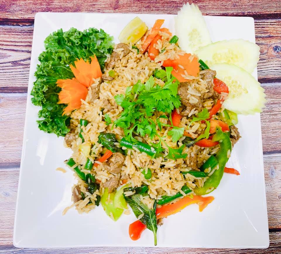 Order Thai Spicy Basil Fried Rice food online from Iyara Thai Cuisine store, Houston on bringmethat.com