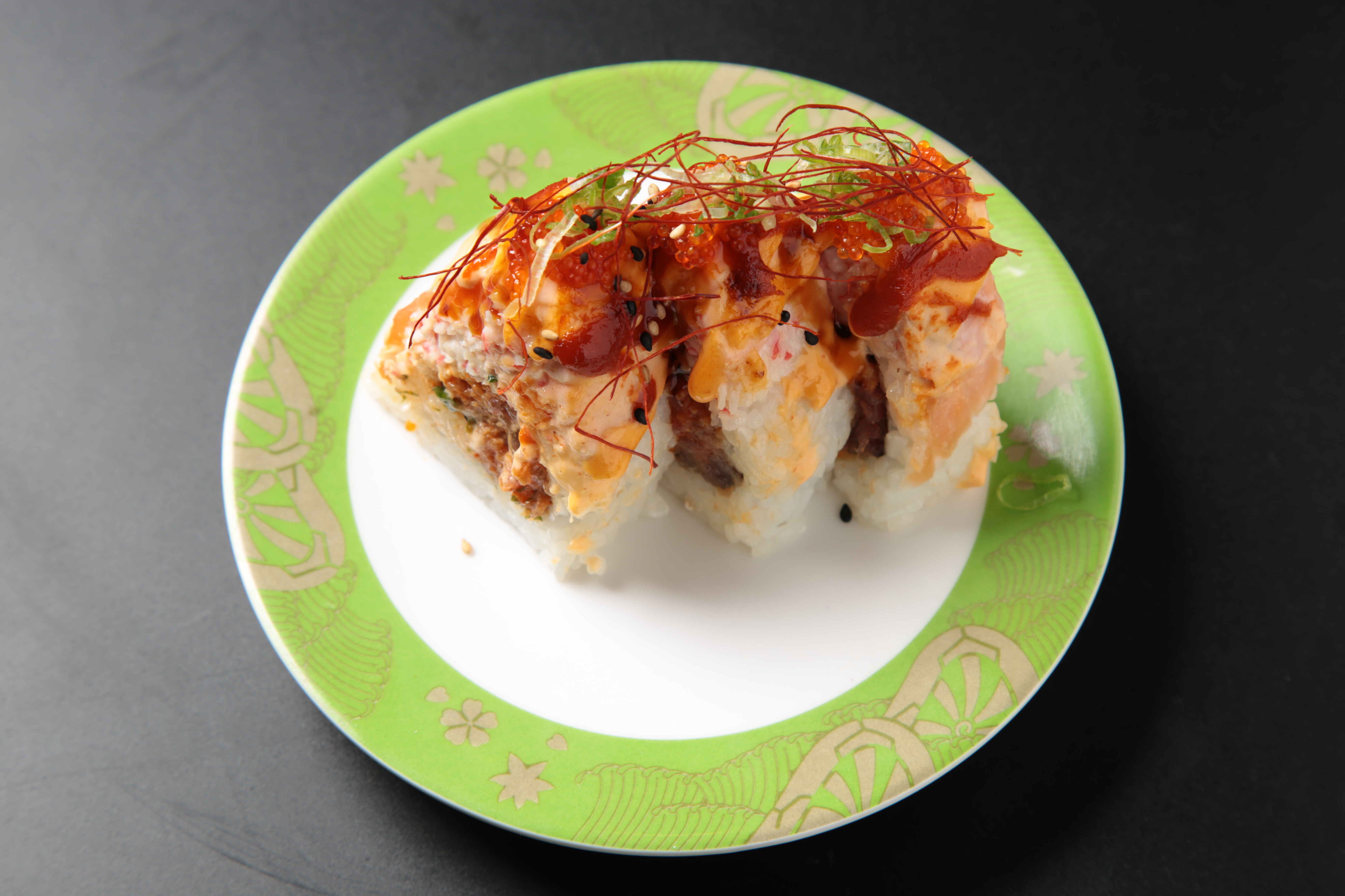 Order Hot Summer Roll (9pcs) food online from Izumi Revolving Sushi store, Daly City on bringmethat.com