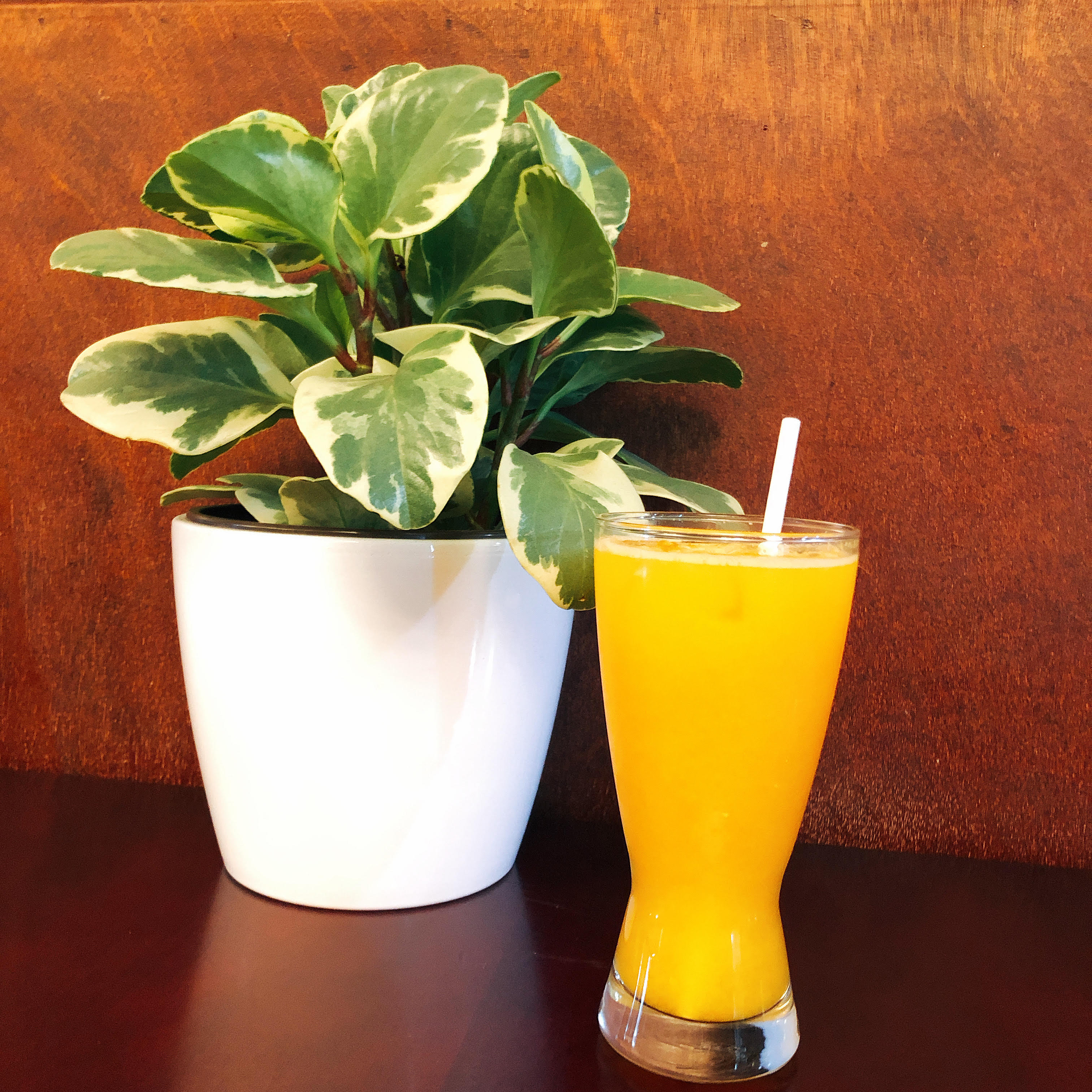 Order Fresh Squeezed Orange Juice food online from Bac Lieu Restaurant store, San Francisco on bringmethat.com