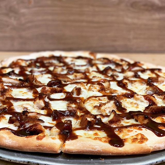 Order BBQ Chicken Pizza food online from Broadway pizza & restaurant store, New York on bringmethat.com