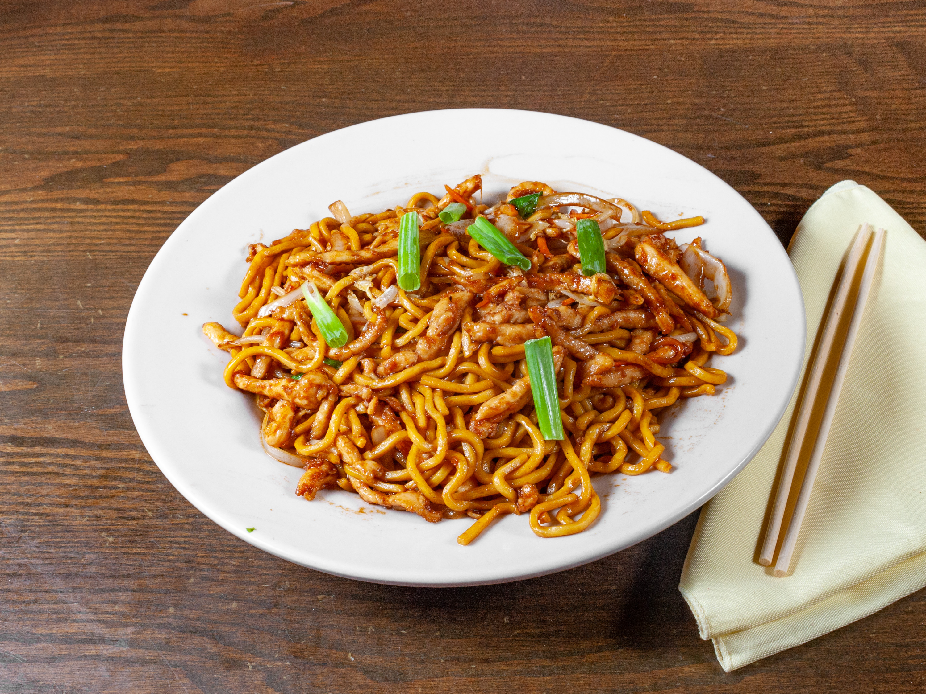 Order Red Bowl Lo Mein food online from Red Bowl Asian Bistro store, Columbia on bringmethat.com